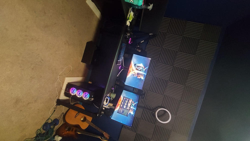Secretlab MAGNUS 1.5m + Secretlab MAGPAD™ (Bundle) - Customer Photo From Ashley Renwick