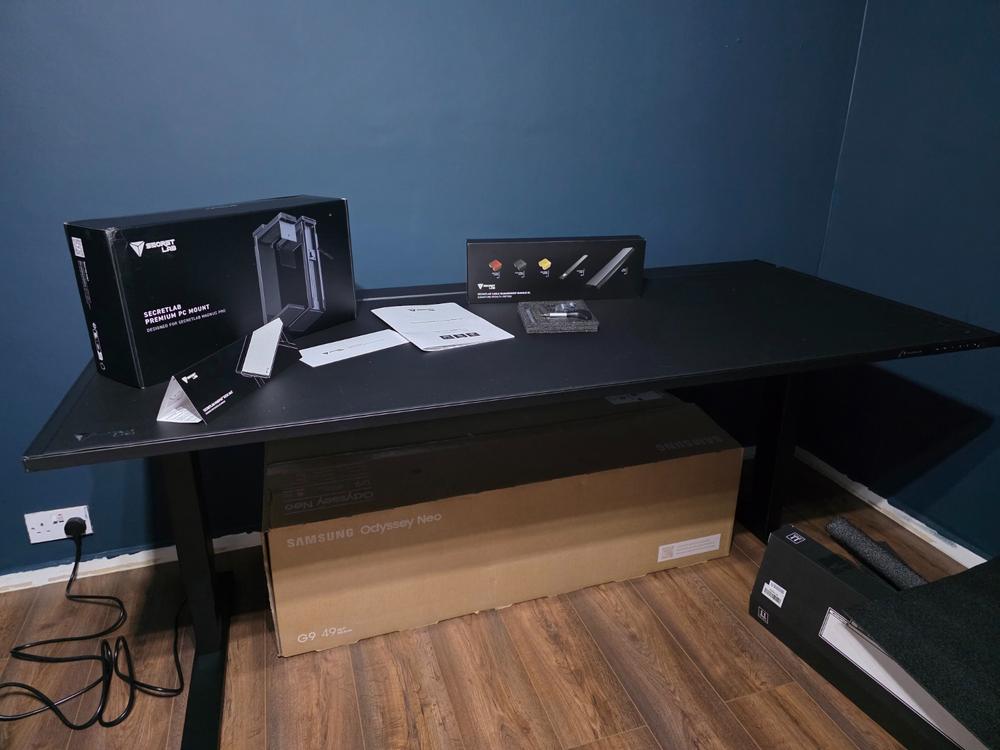 Secretlab MAGNUS Pro XL - Box 2 - Motorised Leg Columns (Plug Type G) - Customer Photo From Sean Fox