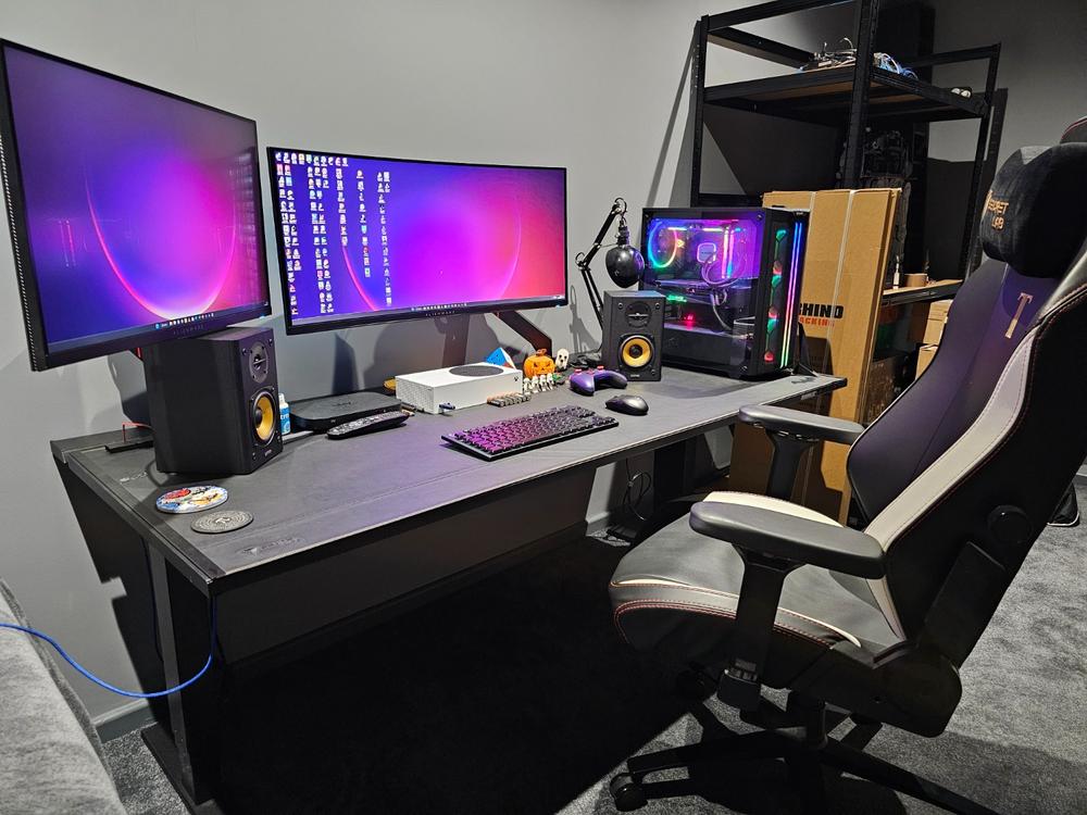 Secretlab MAGNUS Pro XL - Box 2 - Motorised Leg Columns (Plug Type G) - Customer Photo From Joshua Edis-Shaw