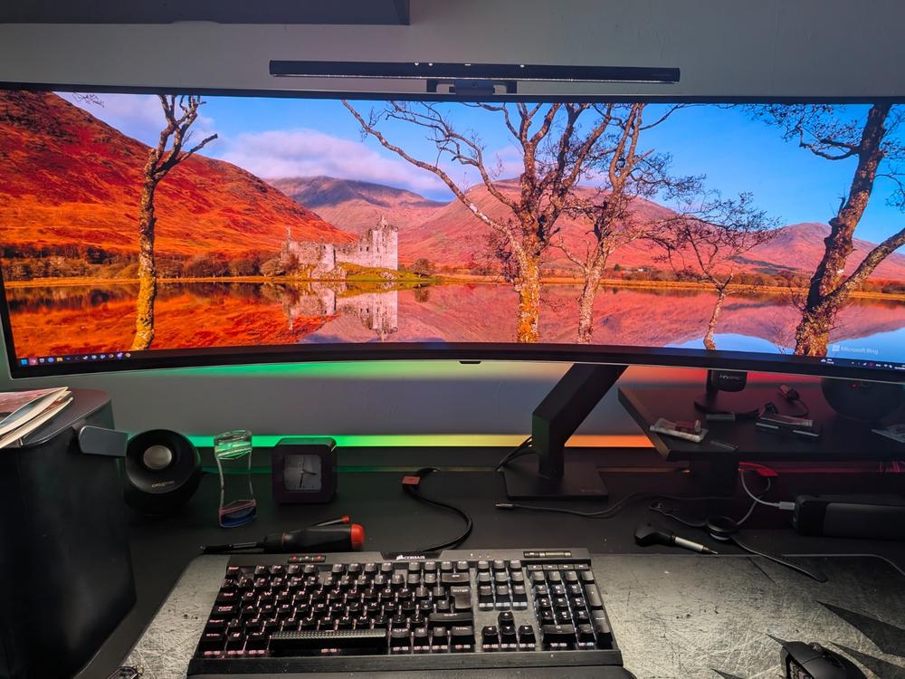 Secretlab MAGNUS Monitor Arm (Heavy Duty Edition) - Customer Photo From Artjoms Visockis