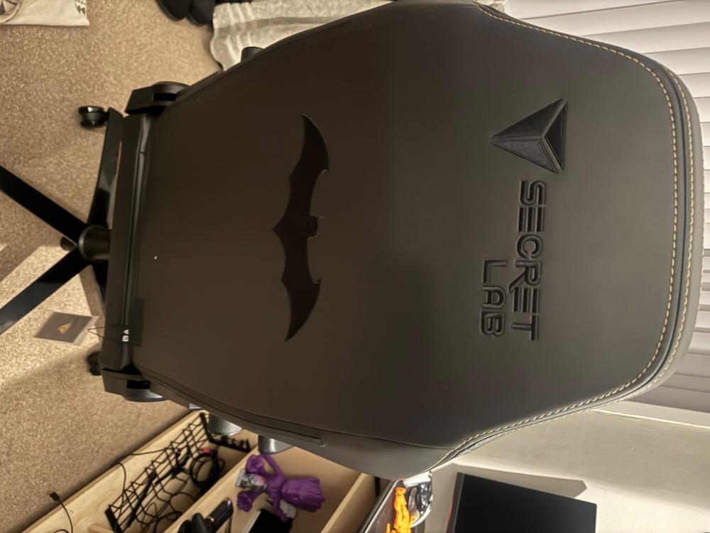 Secretlab TITAN Evo - Regular - NEO Hybrid Leatherette (0307) - Customer Photo From Nicholas Smith