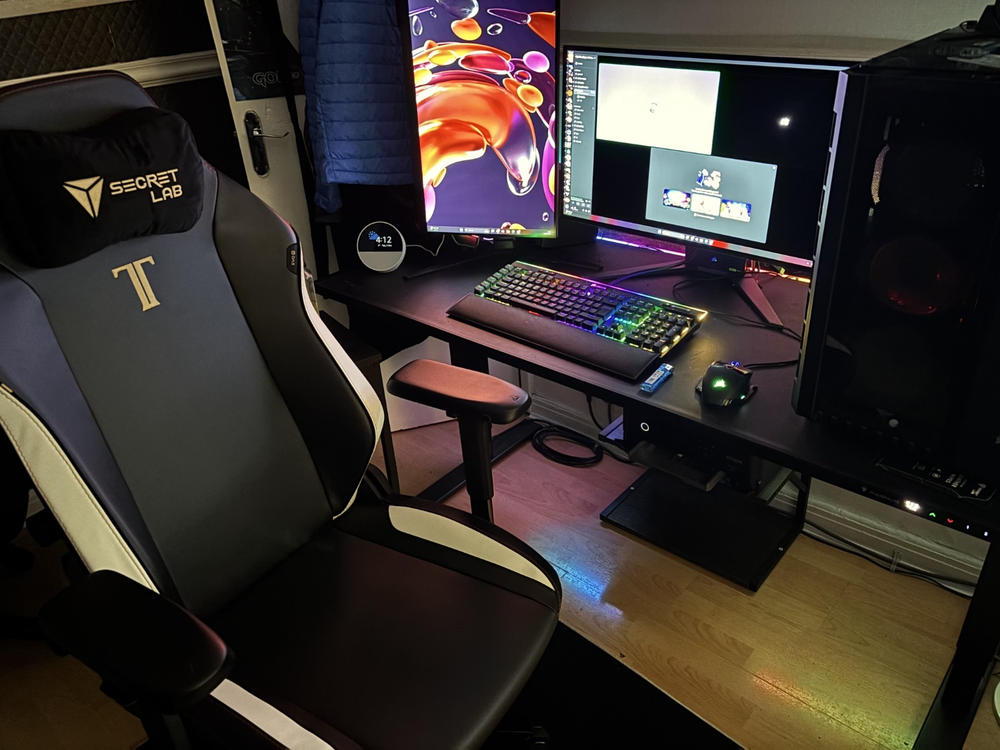 Secretlab TITAN Evo - Regular - NEO Hybrid Leatherette (0307) - Customer Photo From gary thomas kirby