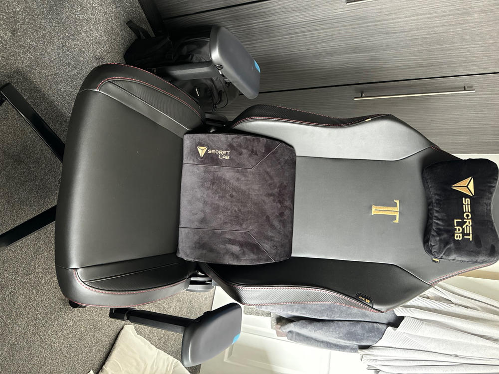 Secretlab TITAN Evo - XL - NEO Hybrid Leatherette (0308) - Customer Photo From Jonathan Marshall