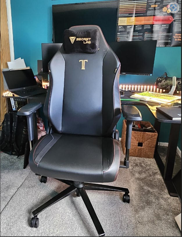 Secretlab TITAN Evo - XL - NEO Hybrid Leatherette (0308) - Customer Photo From Stephen Morrison