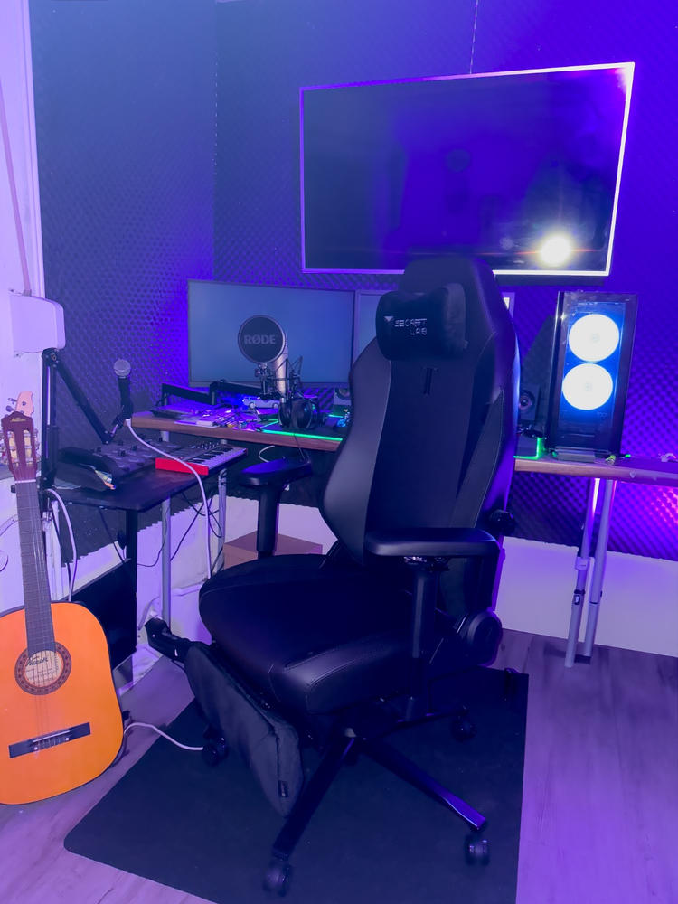 Secretlab Ergonomic Recliner Add-On (Plushcell™ Memory Foam) - Customer Photo From Ardian Sahitaj