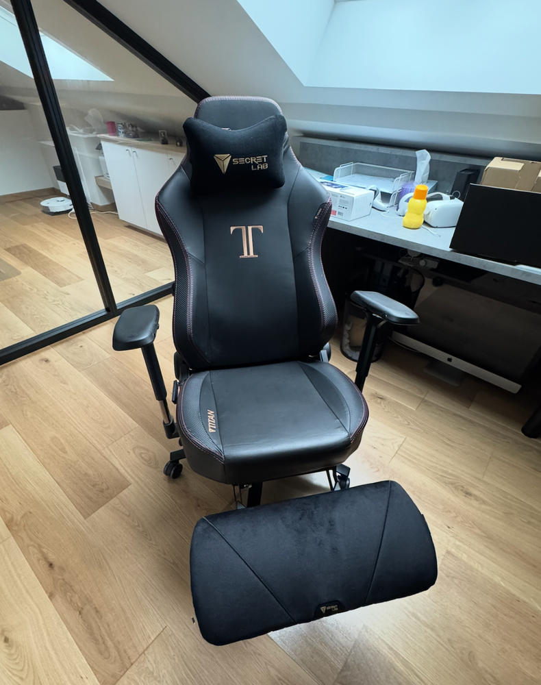 Secretlab Ergonomic Recliner Add-On (Plushcell™ Memory Foam) - Customer Photo From Anne-Marie DA ROCHA