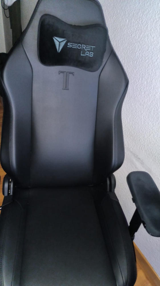 Secretlab TITAN Evo - Regular - NanoGen™ Hybrid Leatherette (0107) - Customer Photo From antonio felipe orellana molero