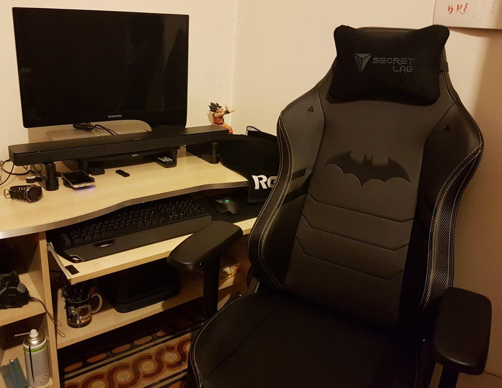 TITAN series gaming chairs Secretlab CA