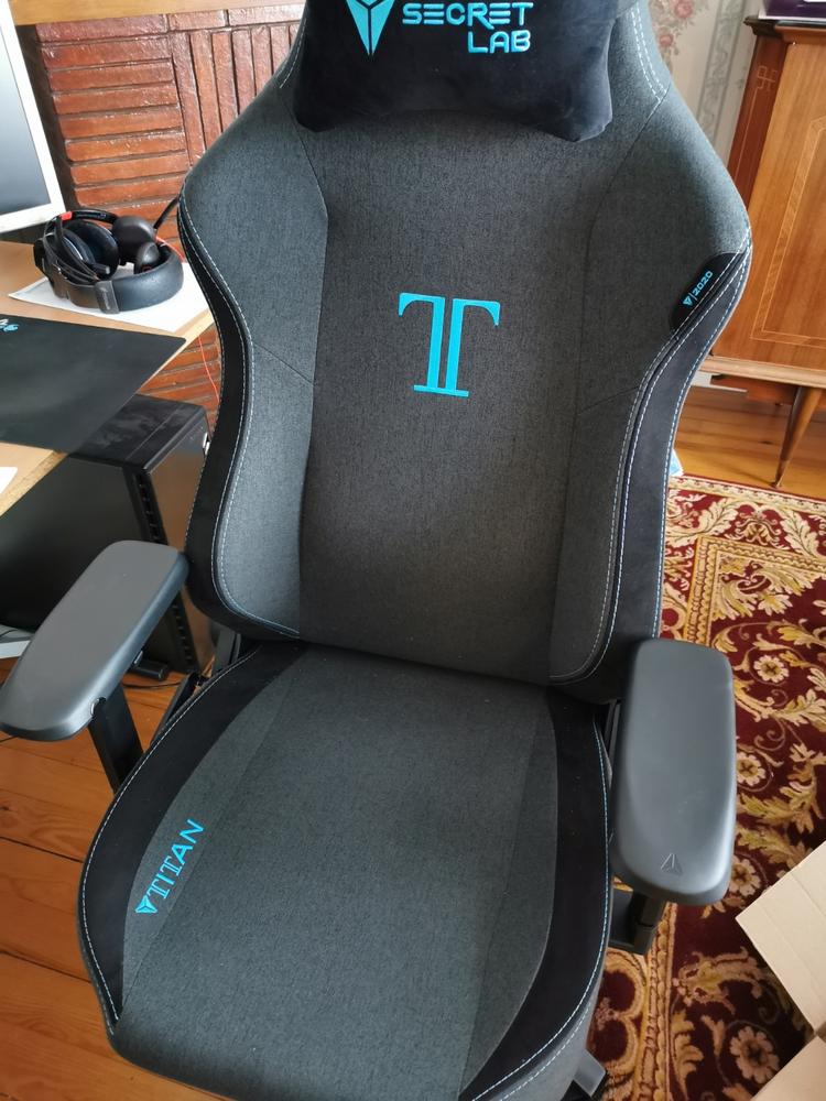 TITAN series gaming chairs Secretlab EU