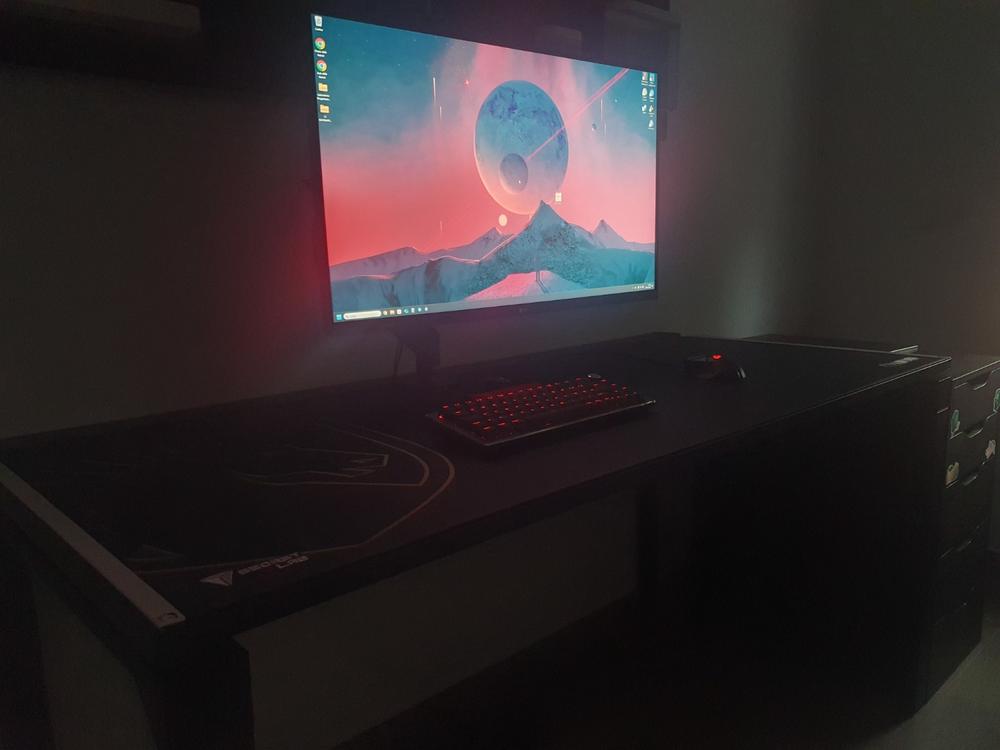 Secretlab MAGNUS 1.5m + Secretlab MAGPAD™ (Bundle) - Customer Photo From Alessia Gazzoli