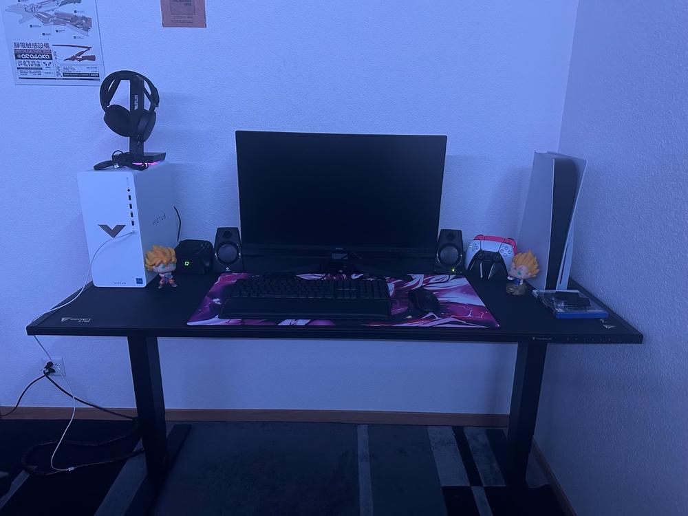 Secretlab MAGNUS Pro - Box 2 - Motorised Leg Columns (Plug Type F) - Customer Photo From Dounia Saadedine