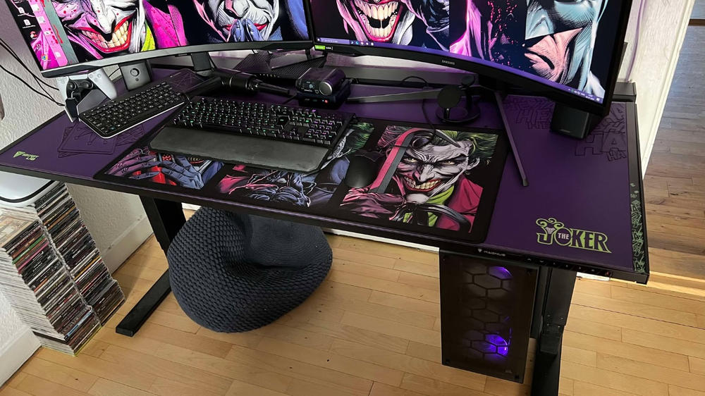 Secretlab MAGNUS Pro - Box 2 - Motorised Leg Columns (Plug Type F) - Customer Photo From Jesper Rosengaard