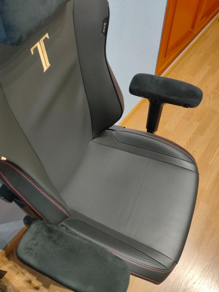 Secretlab PlushCell™ Memory Foam Armrest Top | Secretlab EU