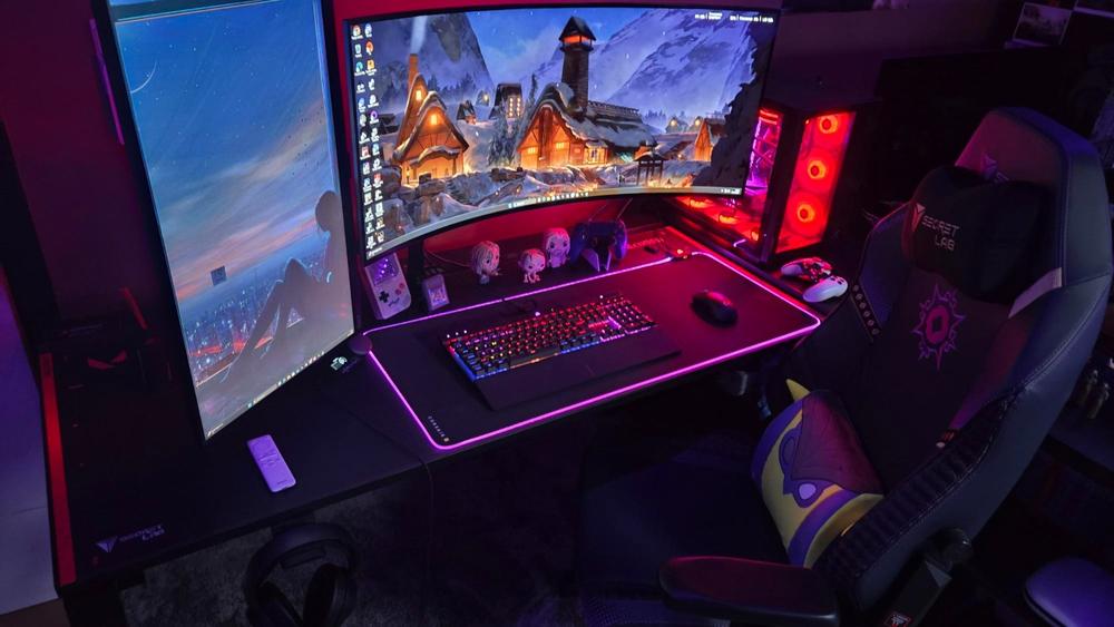 Secretlab Memory Foam Lumbar Pillow - VALORANT Edition - Customer Photo From Gengis Paraciklilar