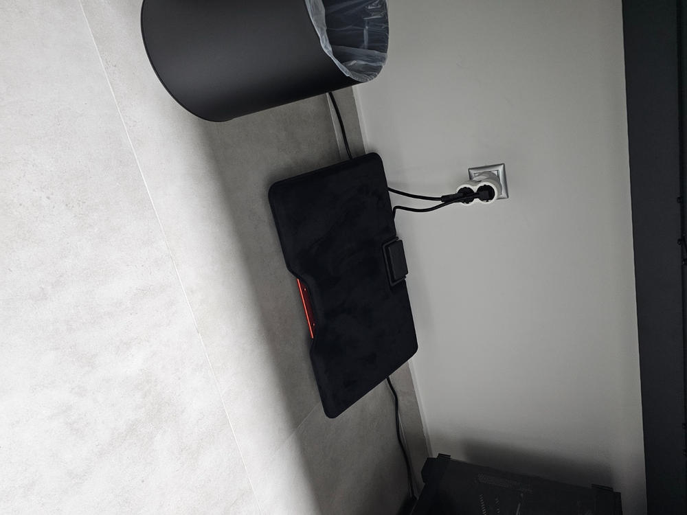 Secretlab Professional Footrest (CloudSwap™ Technology) - Customer Photo From PANTAZOPOULOS PANAGIOTIS