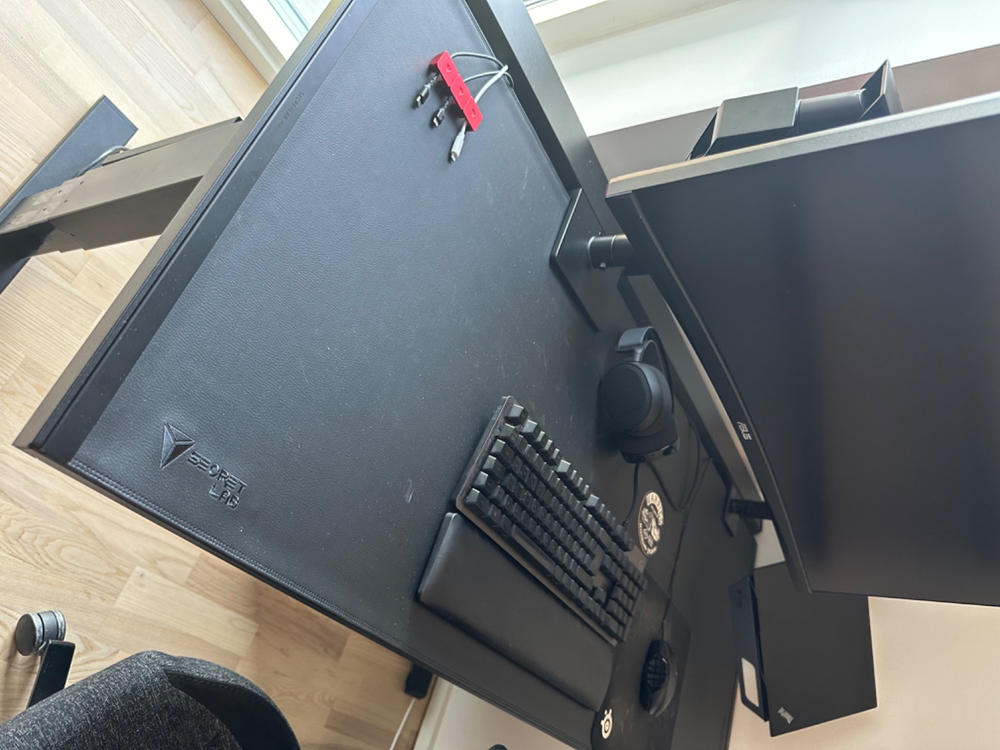 Secretlab MAGNUS Monitor Arm (Heavy Duty Edition) Secretlab SG
