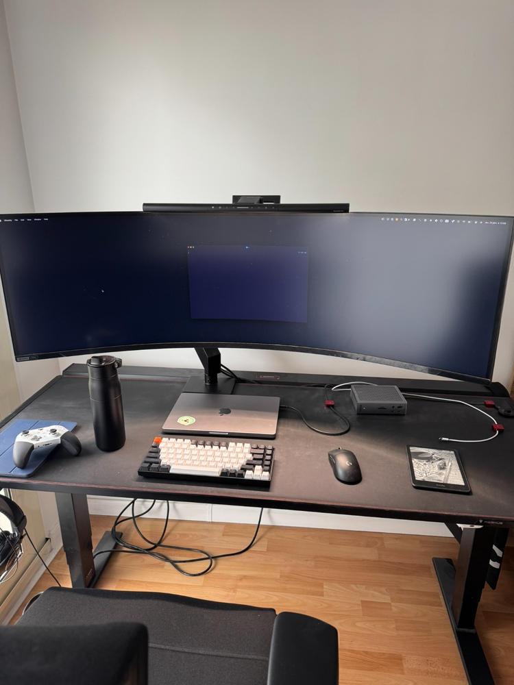 Secretlab MAGNUS Monitor Arm (Heavy Duty Edition) - Customer Photo From Vidushan Chooriyakumaran