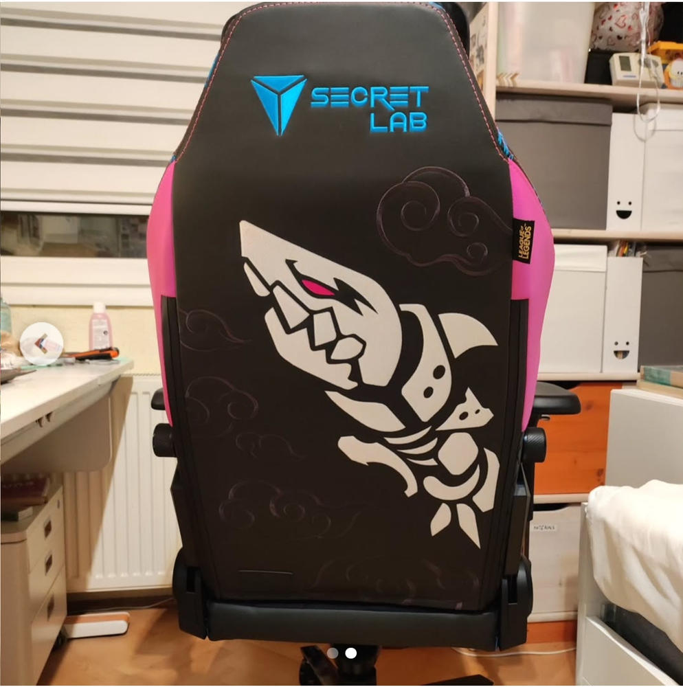 Secretlab TITAN Evo - Small - NEO Hybrid Leatherette (0106) - Customer Photo From Zoltán Lakó