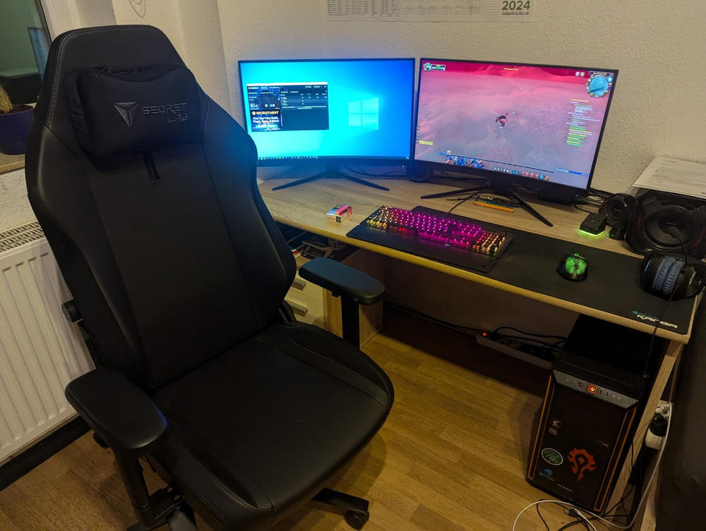 Secretlab TITAN Evo - Regular - NEO Hybrid Leatherette (0107) - Customer Photo From Ronny Maximilian Neustadt