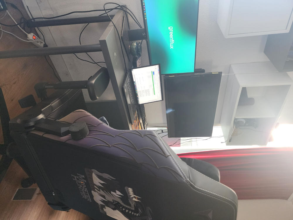 Secretlab TITAN Evo - Regular - NEO Hybrid Leatherette (0107) - Customer Photo From Mohanad Mohamed Nabil Mohamed Elsawy