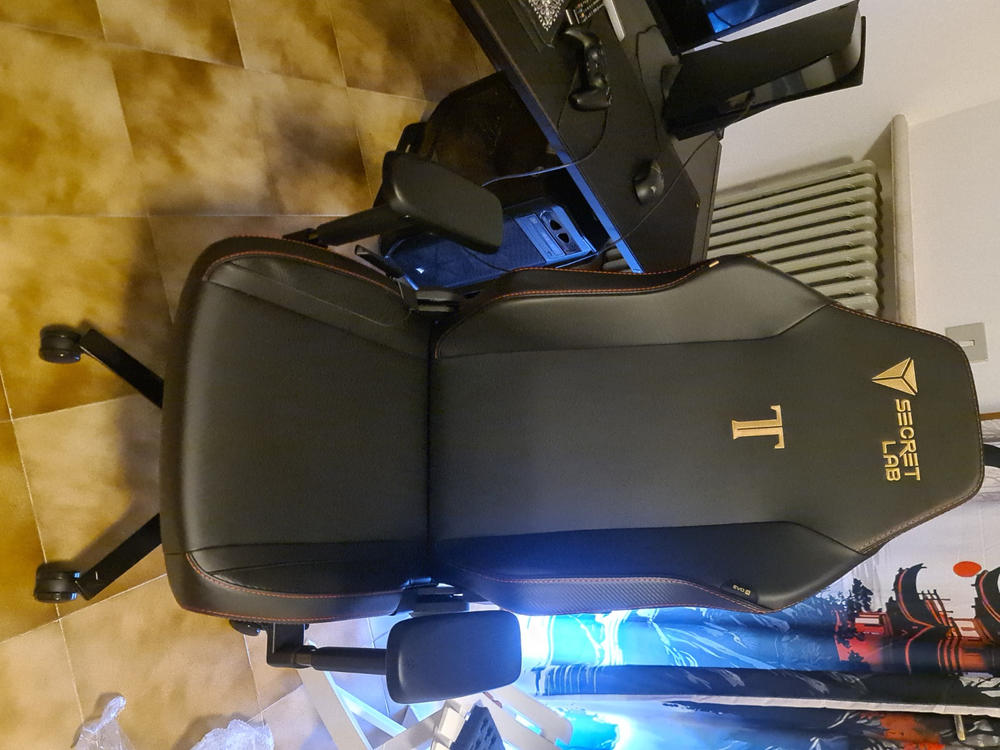 Secretlab TITAN Evo - Regular - NEO Hybrid Leatherette (0107) - Customer Photo From Fabio Messina