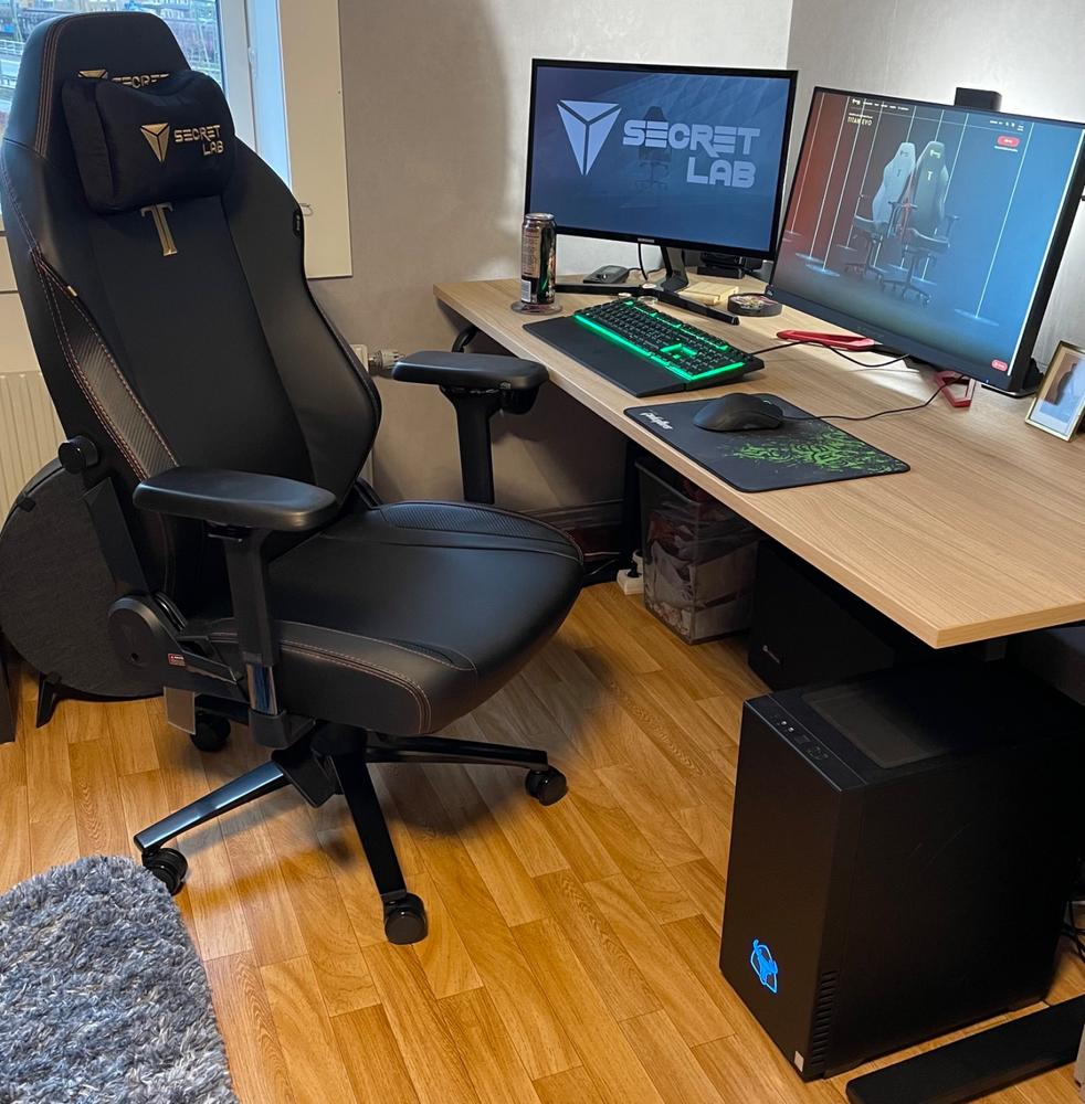 Secretlab TITAN Evo - Regular - NEO Hybrid Leatherette (0107) - Customer Photo From Alexander Emanuelsson