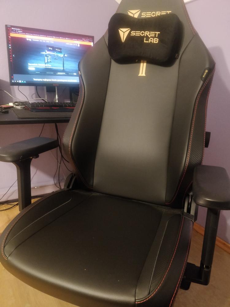 Secretlab TITAN Evo - Regular - NEO Hybrid Leatherette (0107) - Customer Photo From Marcin Konik