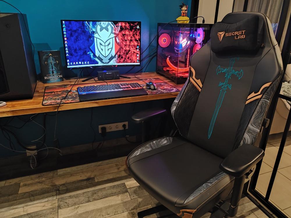 Secretlab TITAN Evo - Regular - NEO Hybrid Leatherette (0107) - Customer Photo From Florian CARMOUSE