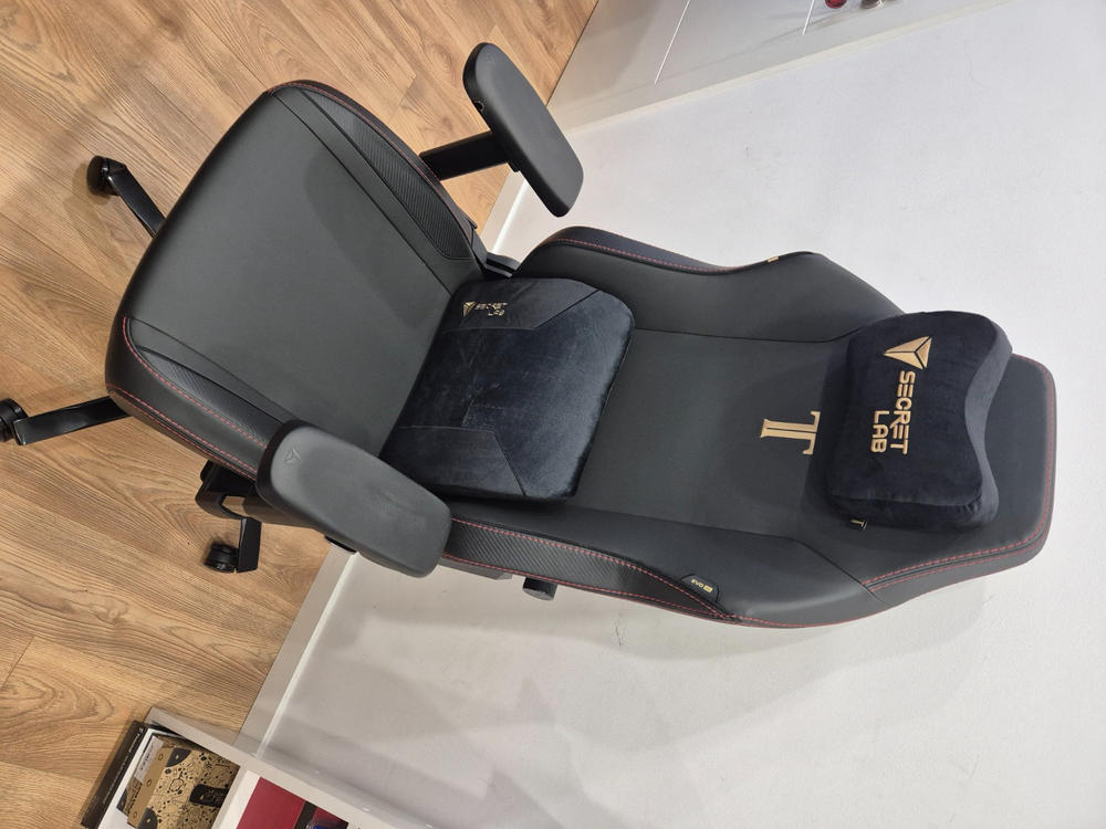 Secretlab TITAN Evo - XL - NEO Hybrid Leatherette (0108) - Customer Photo From Aaron Sahakyan