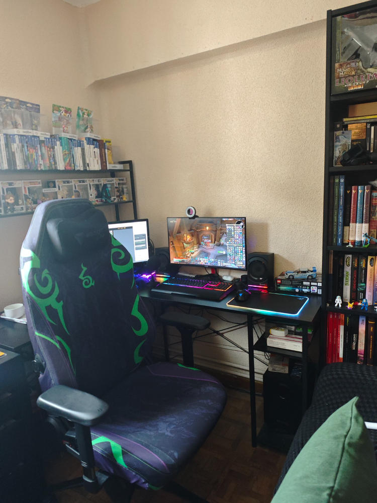 Secretlab TITAN Evo - XL - NEO Hybrid Leatherette (0108) - Customer Photo From Rubén Uterga Turumbay