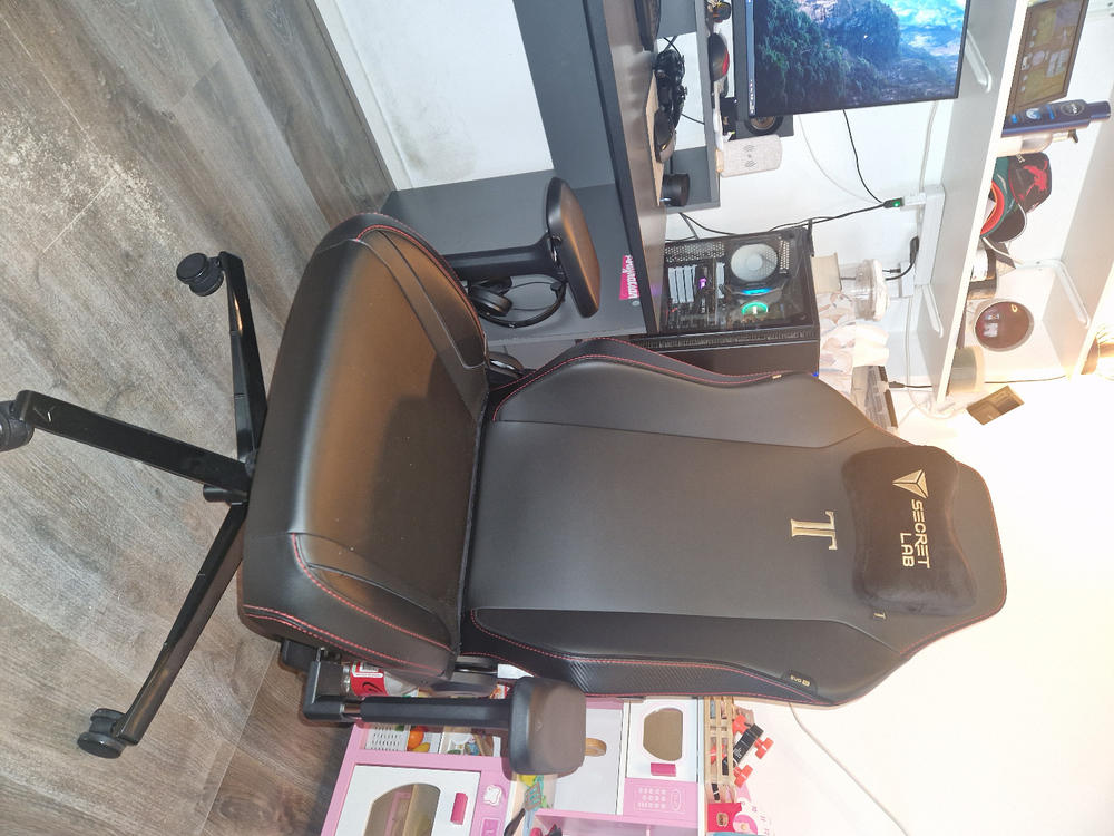 Secretlab TITAN Evo - XL - NEO Hybrid Leatherette (0108) - Customer Photo From Ruud Moekotte