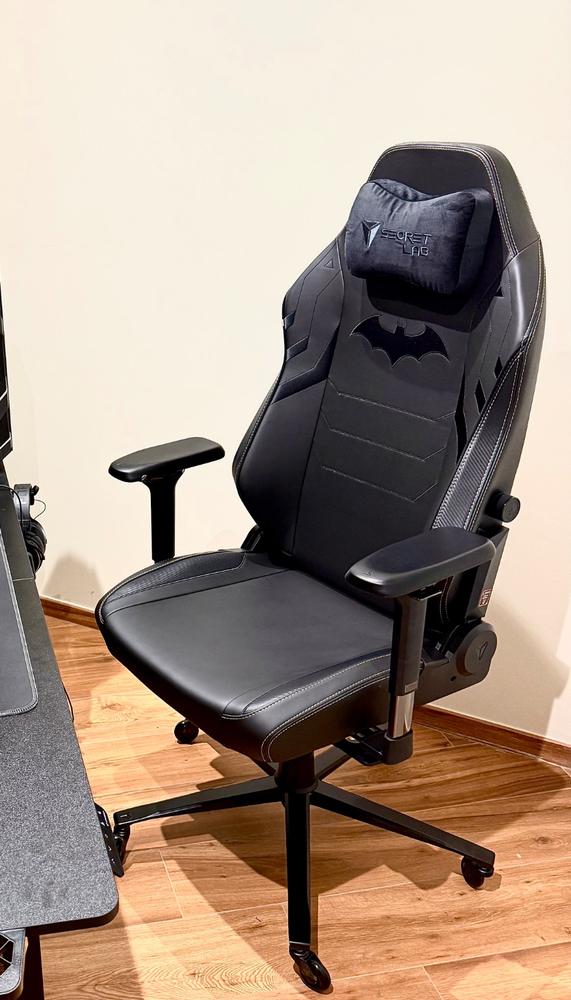 Secretlab TITAN Evo - XL - NEO Hybrid Leatherette (0108) - Customer Photo From Domenico Currò