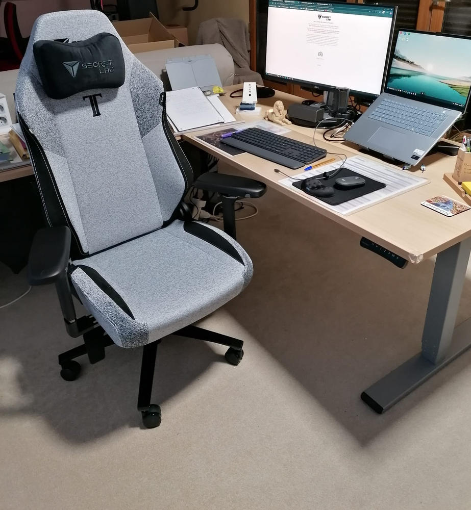 Secretlab TITAN Evo - Small - SoftWeave™ Plus Fabric (0106) - Customer Photo From JOSSELYNE PERDRILLAT-HEBERT