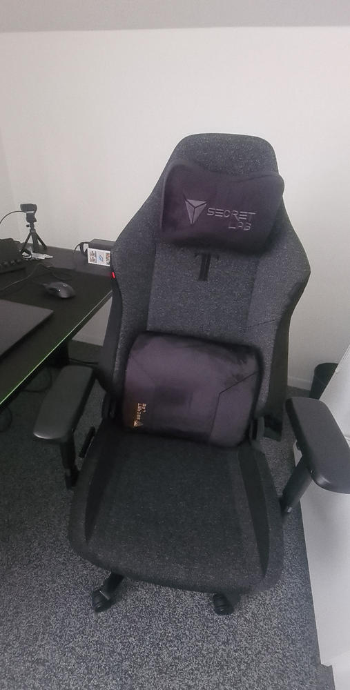 Secretlab TITAN Evo - Small - SoftWeave™ Plus Fabric (0106) - Customer Photo From L de Brouwer