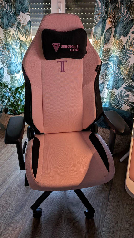 Secretlab TITAN Evo - Small - SoftWeave™ Plus Fabric (0106) - Customer Photo From Rebeca Sainero Blanco