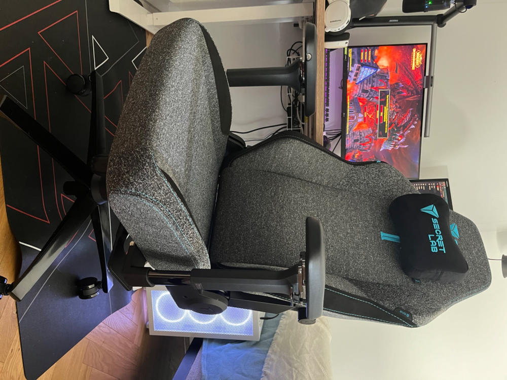 Secretlab TITAN Evo - Regular - SoftWeave™ Plus Fabric (0107) - Customer Photo From Paweł Wojciechowski