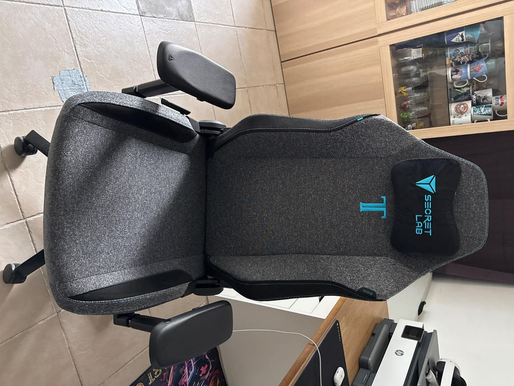 Secretlab TITAN Evo - Regular - SoftWeave® Plus Fabric (0107) - Customer Photo From Benjamin Dupont