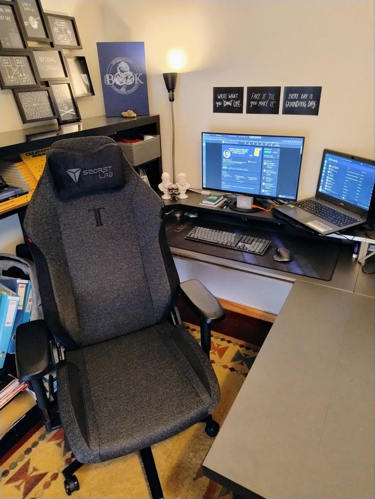 Secretlab TITAN Evo - Regular - SoftWeave™ Plus Fabric (0107) - Customer Photo From Felipe Zamana