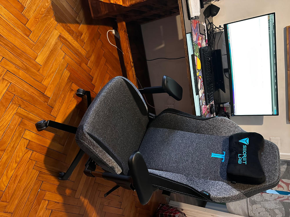 Secretlab TITAN Evo - Regular - SoftWeave™ Plus Fabric (0107) - Customer Photo From Giampiero Conte