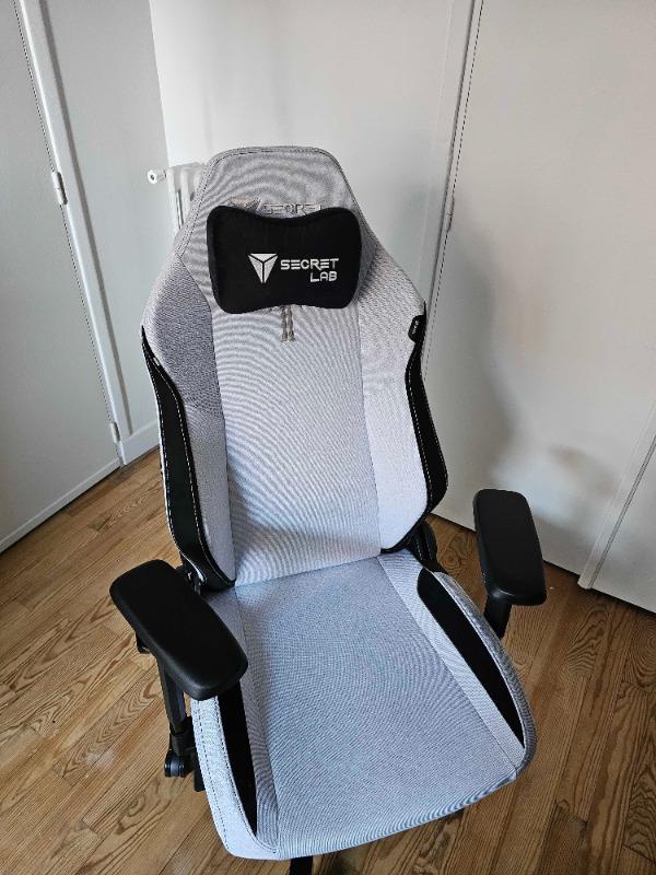 Secretlab TITAN Evo - Regular - SoftWeave™ Plus Fabric (0107) - Customer Photo From Christophe Holc