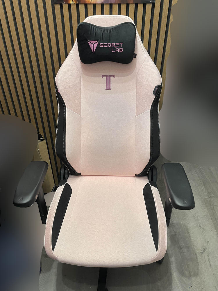 Secretlab TITAN Evo - Regular - SoftWeave® Plus Fabric (0107) - Customer Photo From Ole Brehmeier