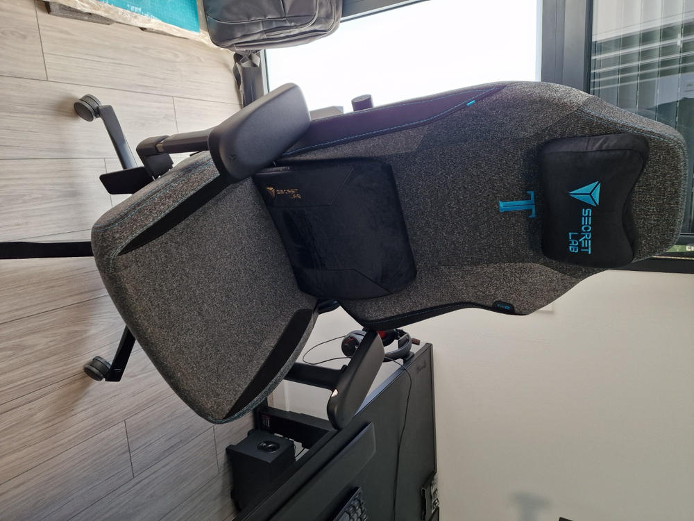 Secretlab TITAN Evo - XL - SoftWeave® Plus Fabric (0108) - Customer Photo From Javier del Toro Vallina