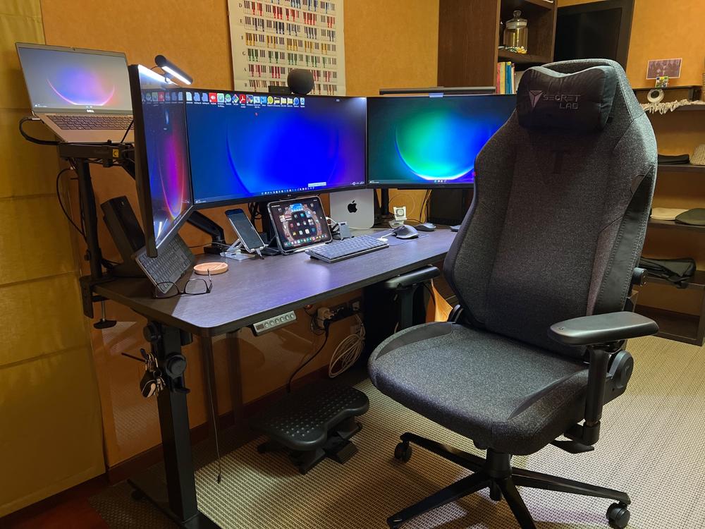 Secretlab TITAN Evo - XL - SoftWeave™ Plus Fabric (0108) - Customer Photo From Ivan Zucchi