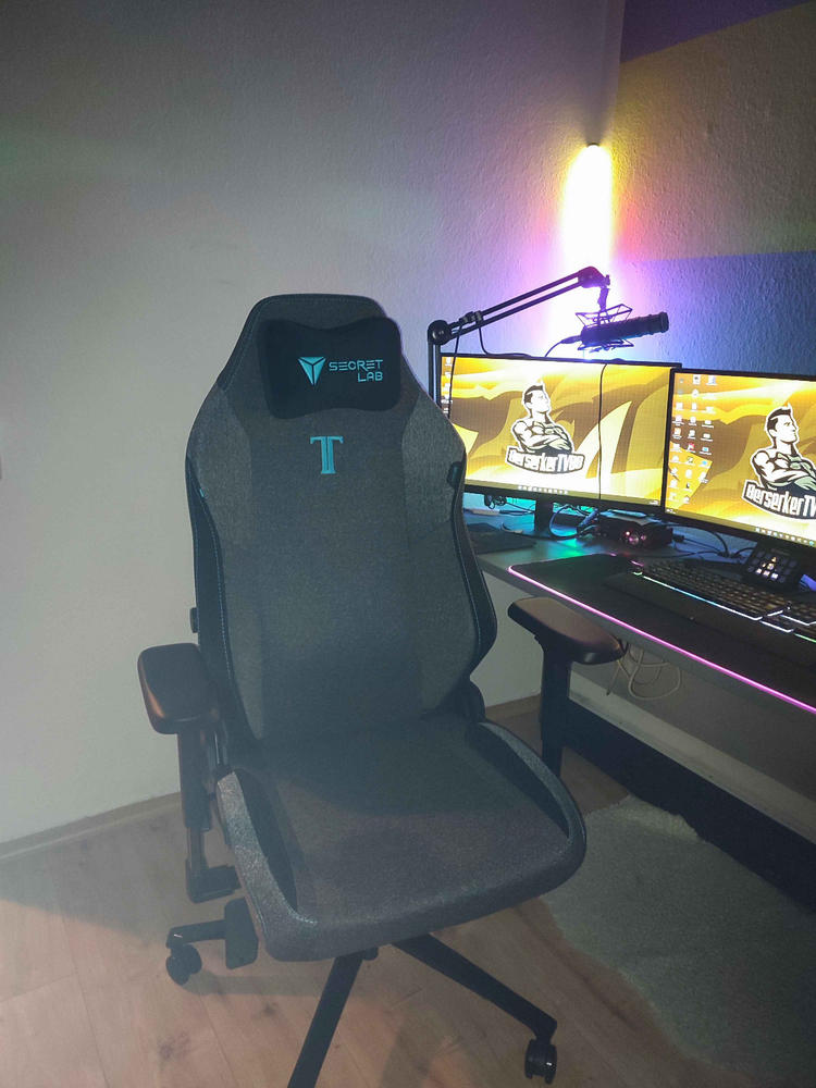 Secretlab TITAN Evo - XL - SoftWeave™ Plus Fabric (0108) - Customer Photo From Christian Reimer