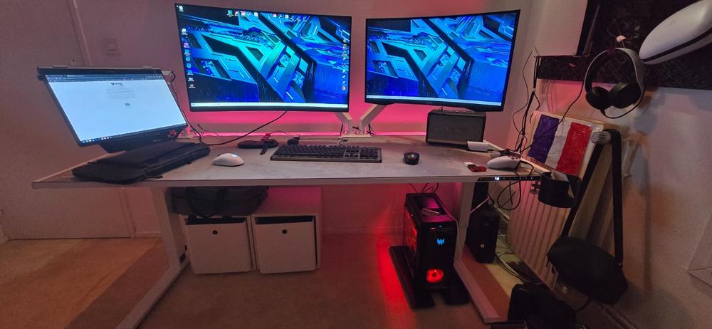 Secretlab Magnus Pro XL 1.7m Motorised Leg Columns (Type-F) - White - Box 2 - Customer Photo From Cédric DABAUVALLE