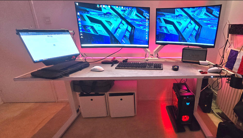 Secretlab Magnus Pro XL 1.7m Motorised Leg Columns (Type-F) - White - Box 2 - Customer Photo From Cédric DABAUVALLE