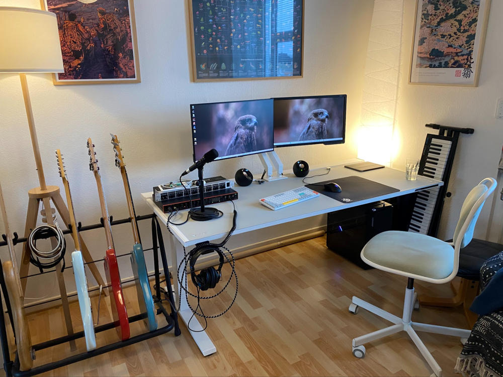 Secretlab Magnus Pro XL 1.7m Motorised Leg Columns (Type-F) - White - Box 2 - Customer Photo From Riccardo Argiolas