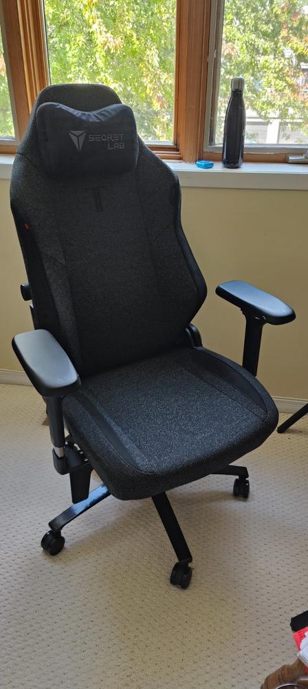 Secretlab TITAN Evo - Small - Secretlab SoftWeave® Plus Fabric - Customer Photo From Saulo Faria