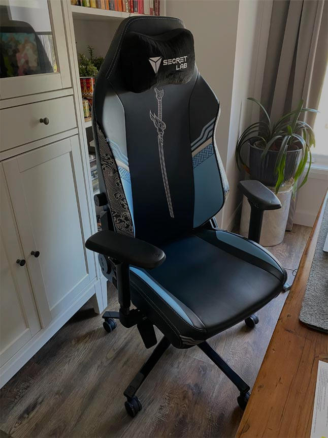 Secretlab TITAN Evo - XL - Secretlab NEO™ Hybrid Leatherette - Customer Photo From Emily Scott