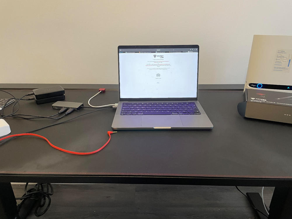 Secretlab Cable Management Bundle - Customer Photo From Michael OGrady